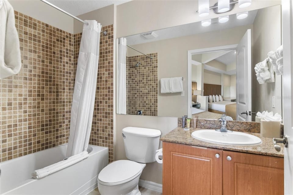 Premier Resort Condos Near Disney & Universal Apartment in Orlando
