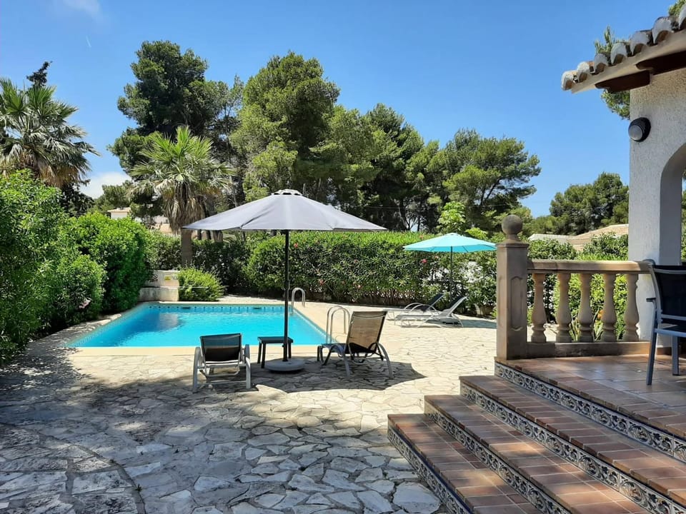 Patio, Garden, Garden view, Pool view, Swimming pool, sunbed
