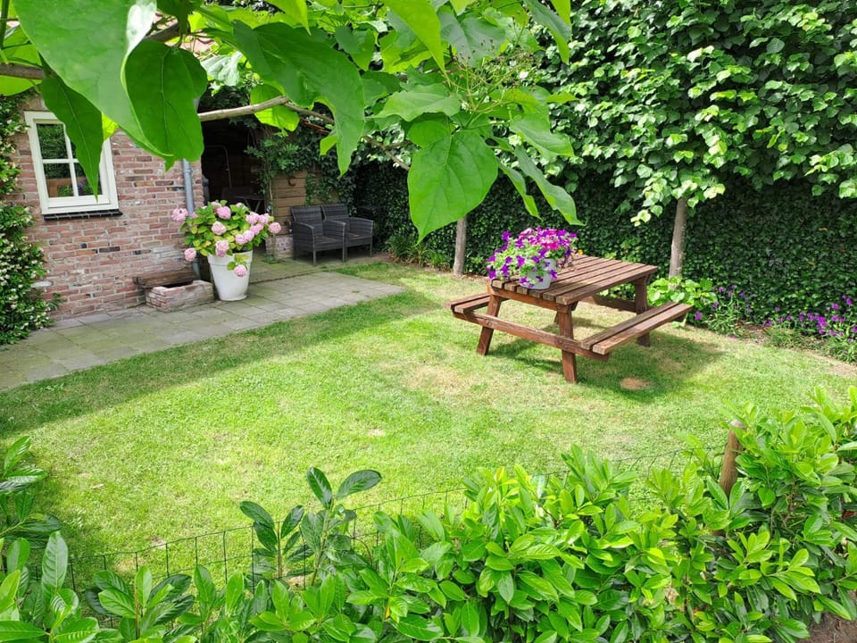 Guesthouse Valkenswaard Bed and Breakfast in Hamont-Achel