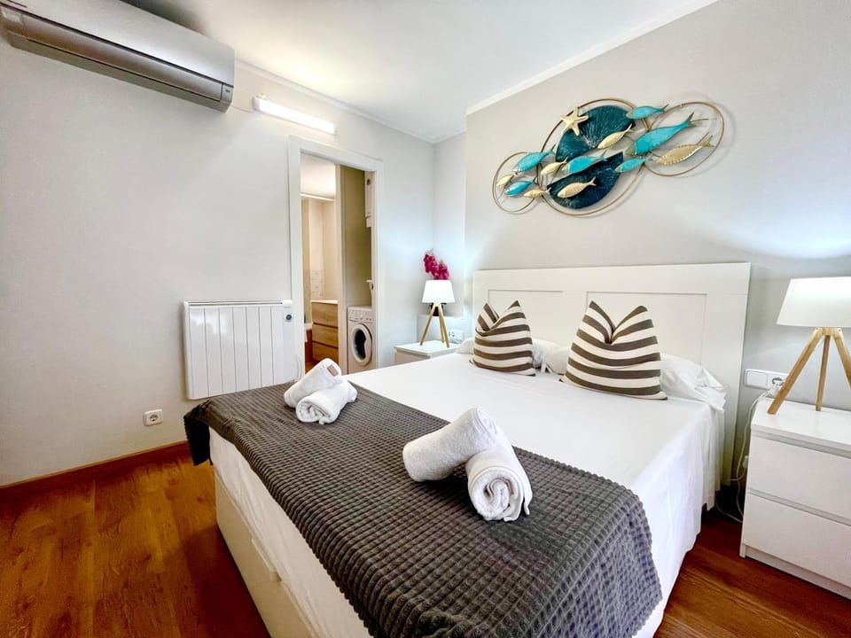 LA MER BLEUE, Boutique Apartament with free parking, full equipped in Fenals Beach Apartment in Lloret de Mar
