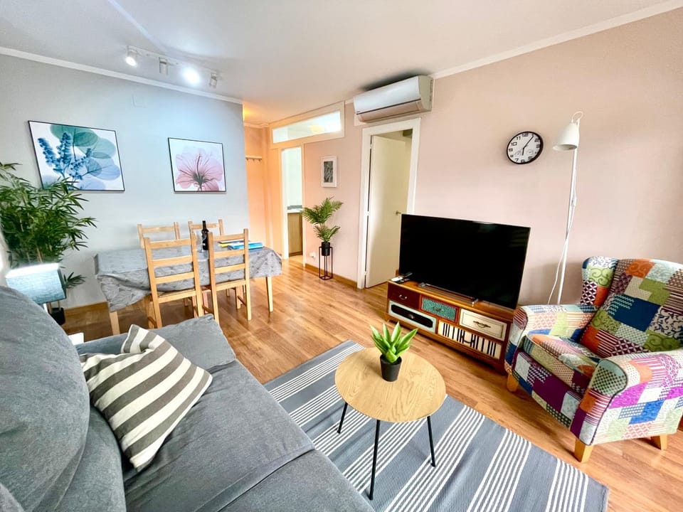 LA MER BLEUE, Boutique Apartament with free parking, full equipped in Fenals Beach Apartment in Lloret de Mar