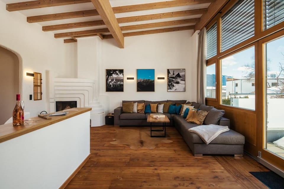 Living room, Seating area, flat iron