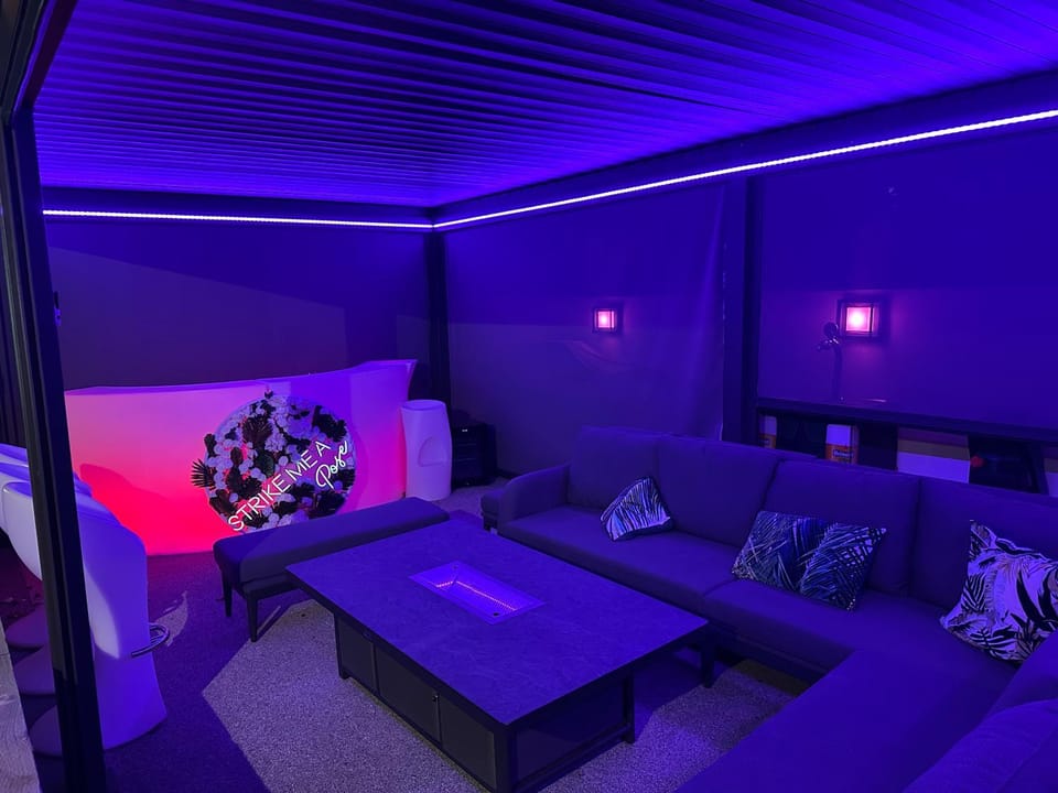 Ashbys Deluxe Studios with Free Spa included Apartment in Portsmouth