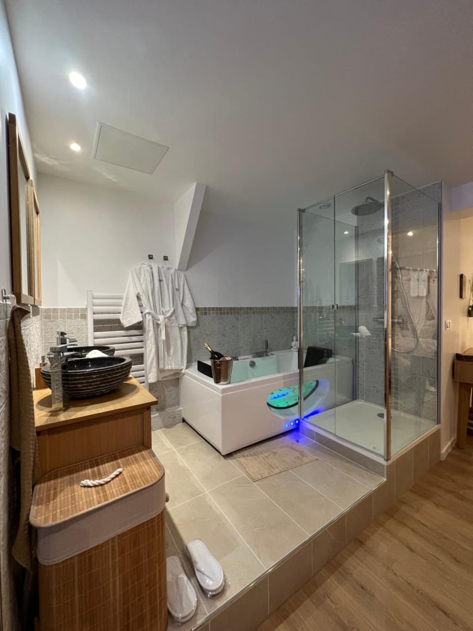 Shower, Bathroom