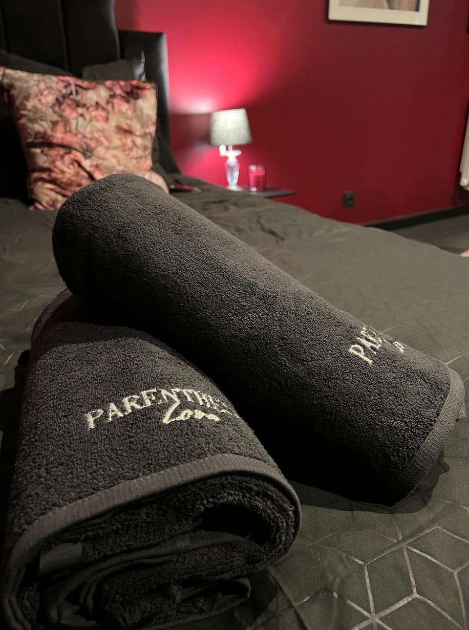 Bed, Massage, Spa and wellness centre/facilities, towels