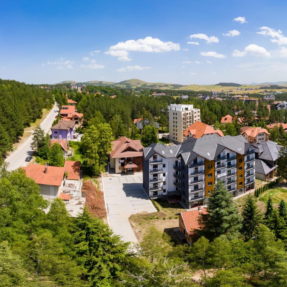 Let's Hide Apartman Apartment in Zlatibor
