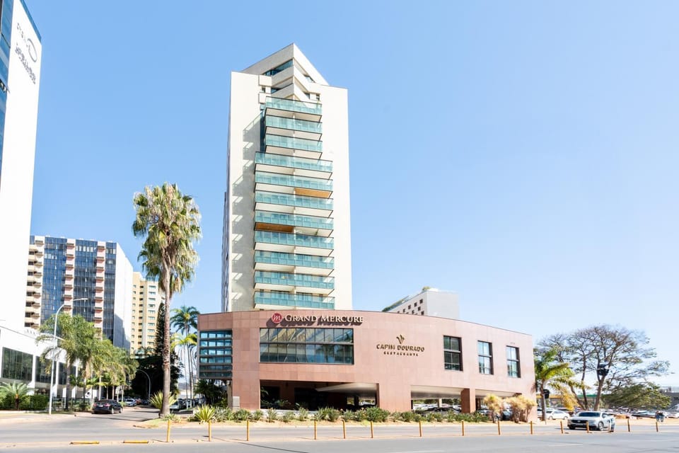 Property building, Location