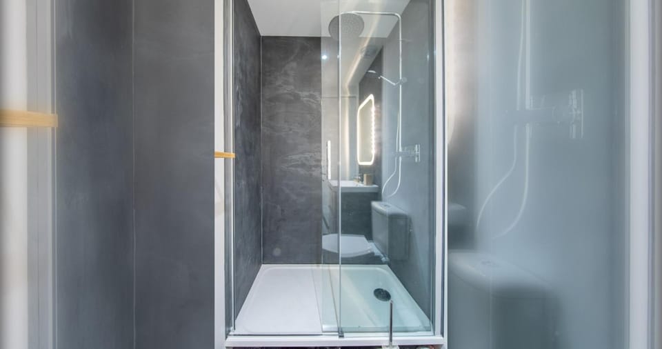 New Apt Near Bois de Vincennes - 2 Persons Apartment in Paris