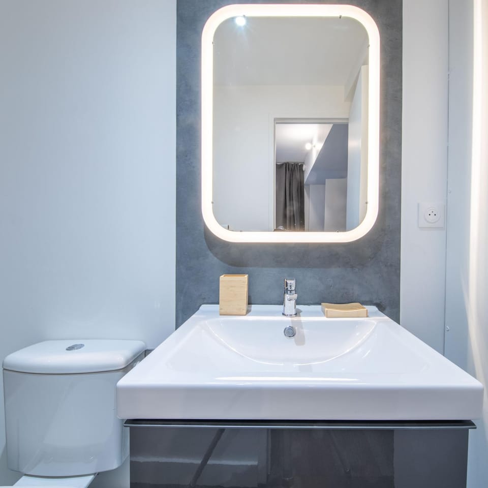 New Apt Near Bois de Vincennes - 2 Persons Apartment in Paris