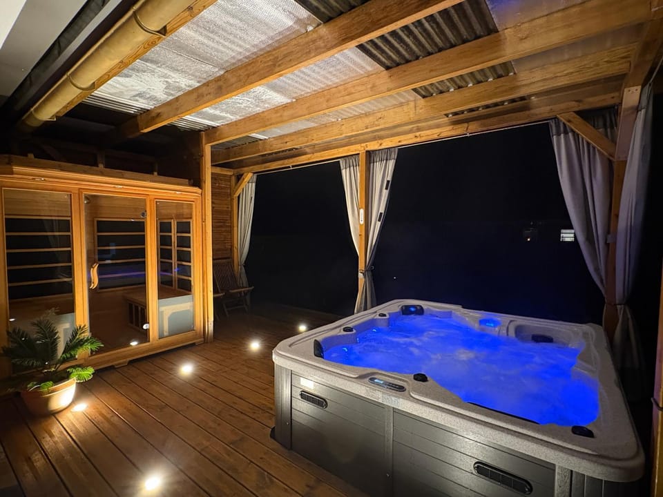 Hot Tub