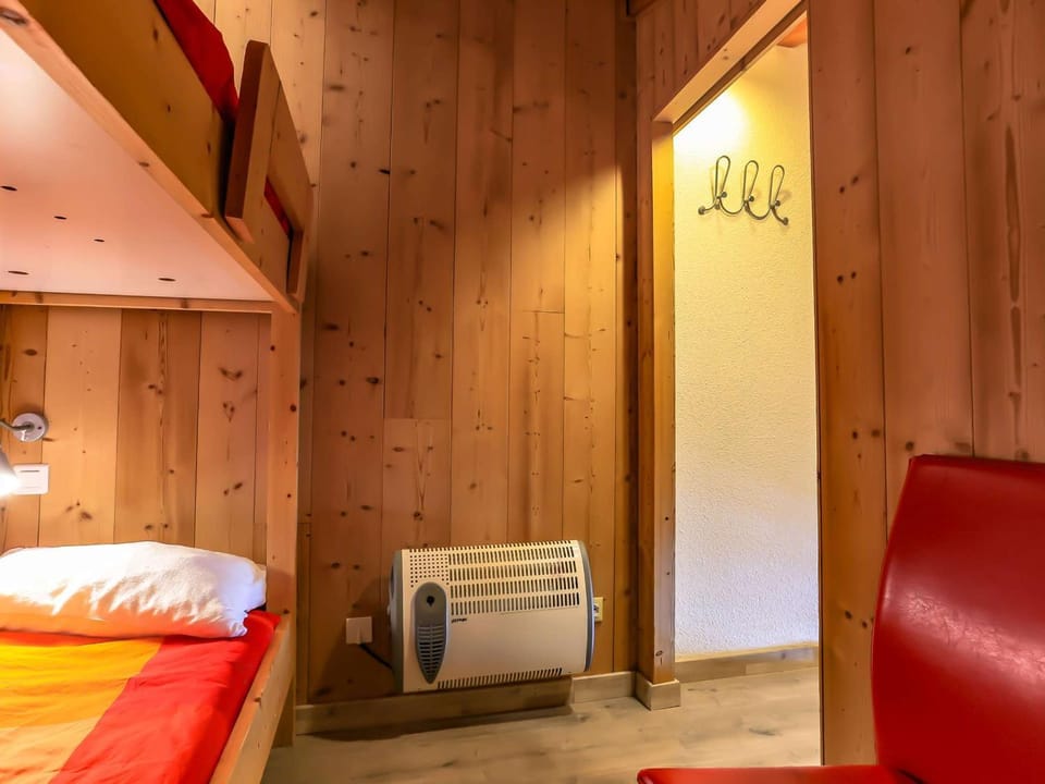 Bel appartement rénové, duplex 6p, balcon, skis aux pieds, Val Thorens - FR-1-637-14 Apartment in Les Allues