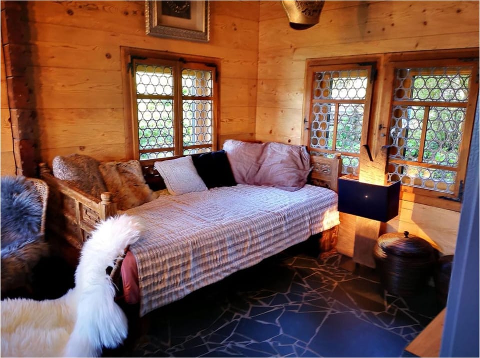 Living room, Bedroom