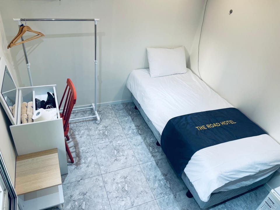 The Road Hotel Bed and Breakfast in Seoul
