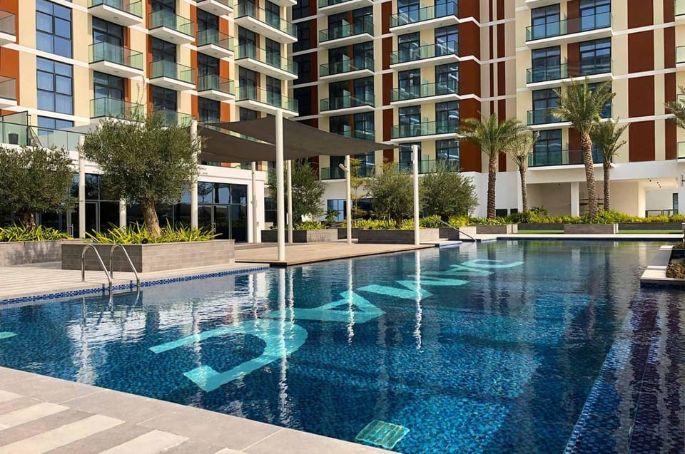Property building, Swimming pool