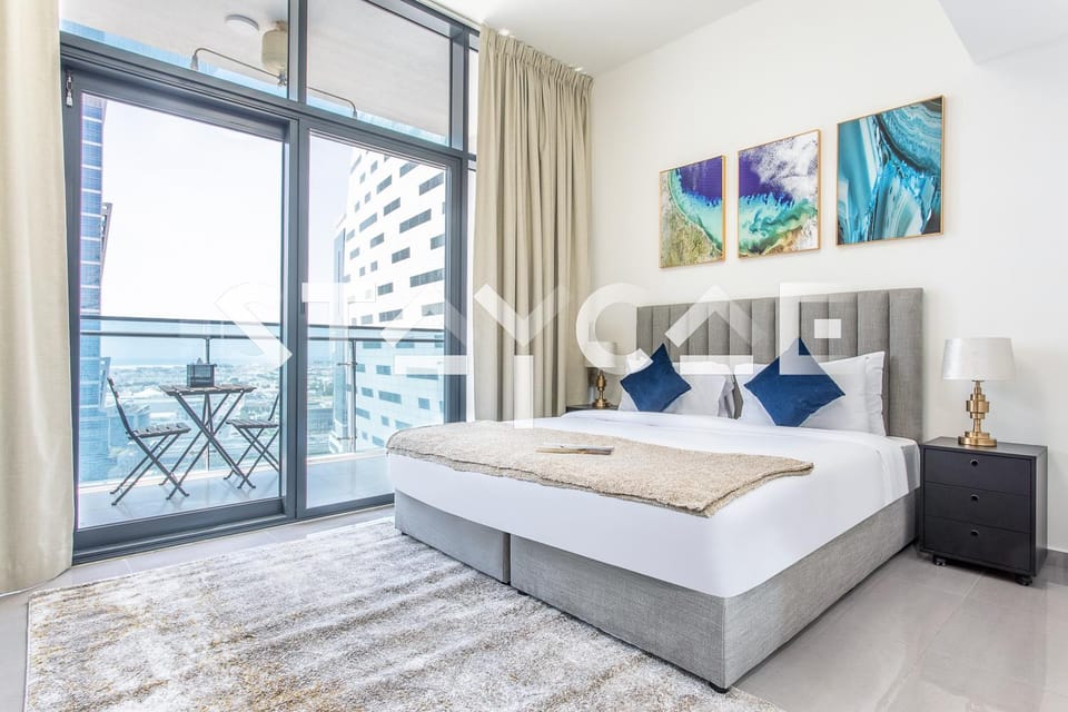 Bed, Living room, Bedroom