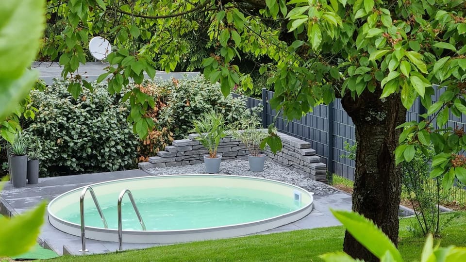 Superior - Ferienhaus am Engelsbach mit Garten und Pool House in Thuringia, Germany