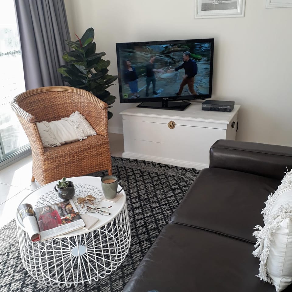 TV and multimedia, Seating area