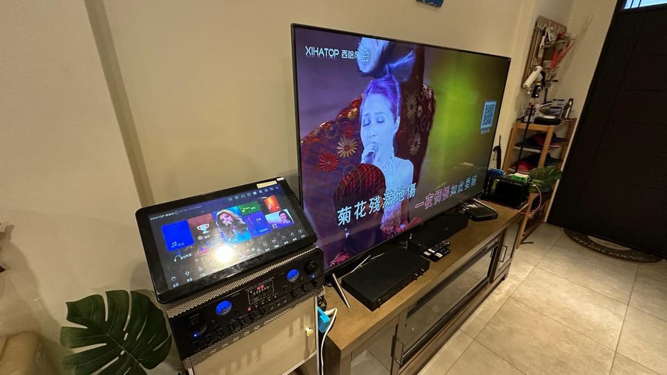 Communal lounge/ TV room, TV and multimedia, Evening entertainment