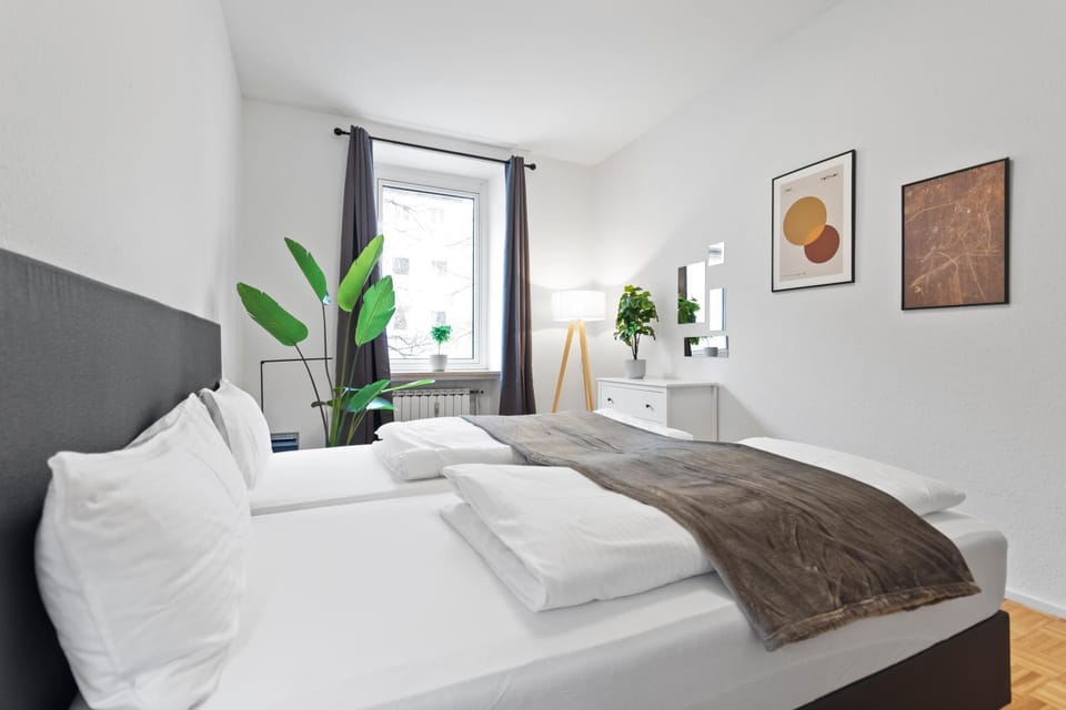 Flatista Homes - Old Town Apartment in Munich