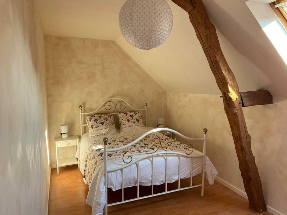 Maison de Village avec Jardin, Parc Privé et Box Fibre, Animaux Bienvenus, à 15 min du Mans - FR-1-410-333 House in Pays de la Loire