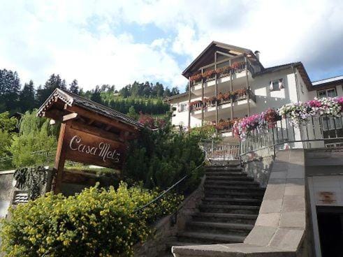 Groden Apartments Apartment hotel in Santa Cristina Gherdëina