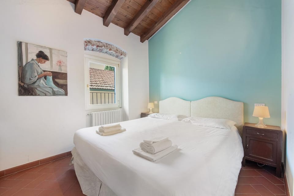 Property building, Living room, Bedroom