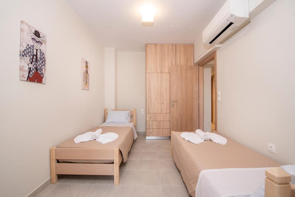 Bed, Bedroom, air conditioner