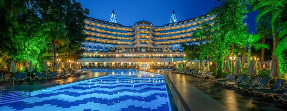 Property building, Swimming pool