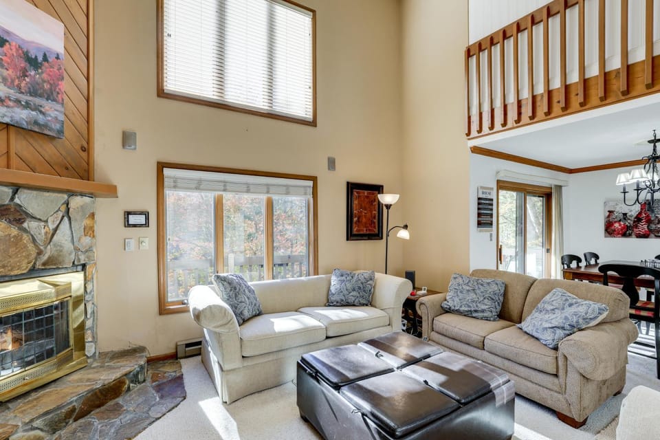 < 1/2 Mi to Sugar Mtn Resort! Family Retreat House in Sugar Mountain