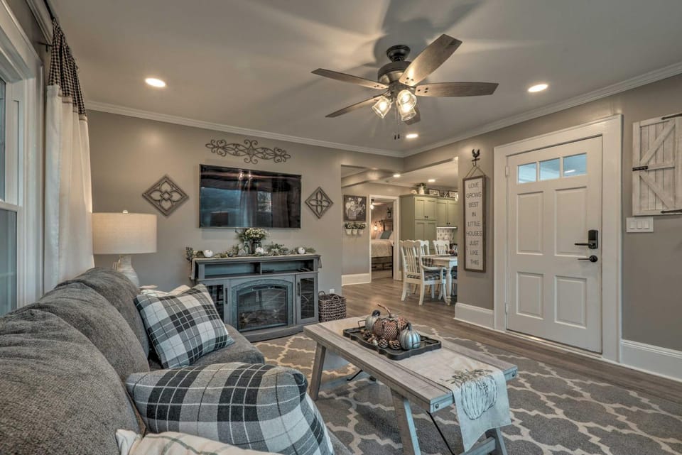 Peaceful Renovated Home with Deck on Half Acre! House in North Carolina