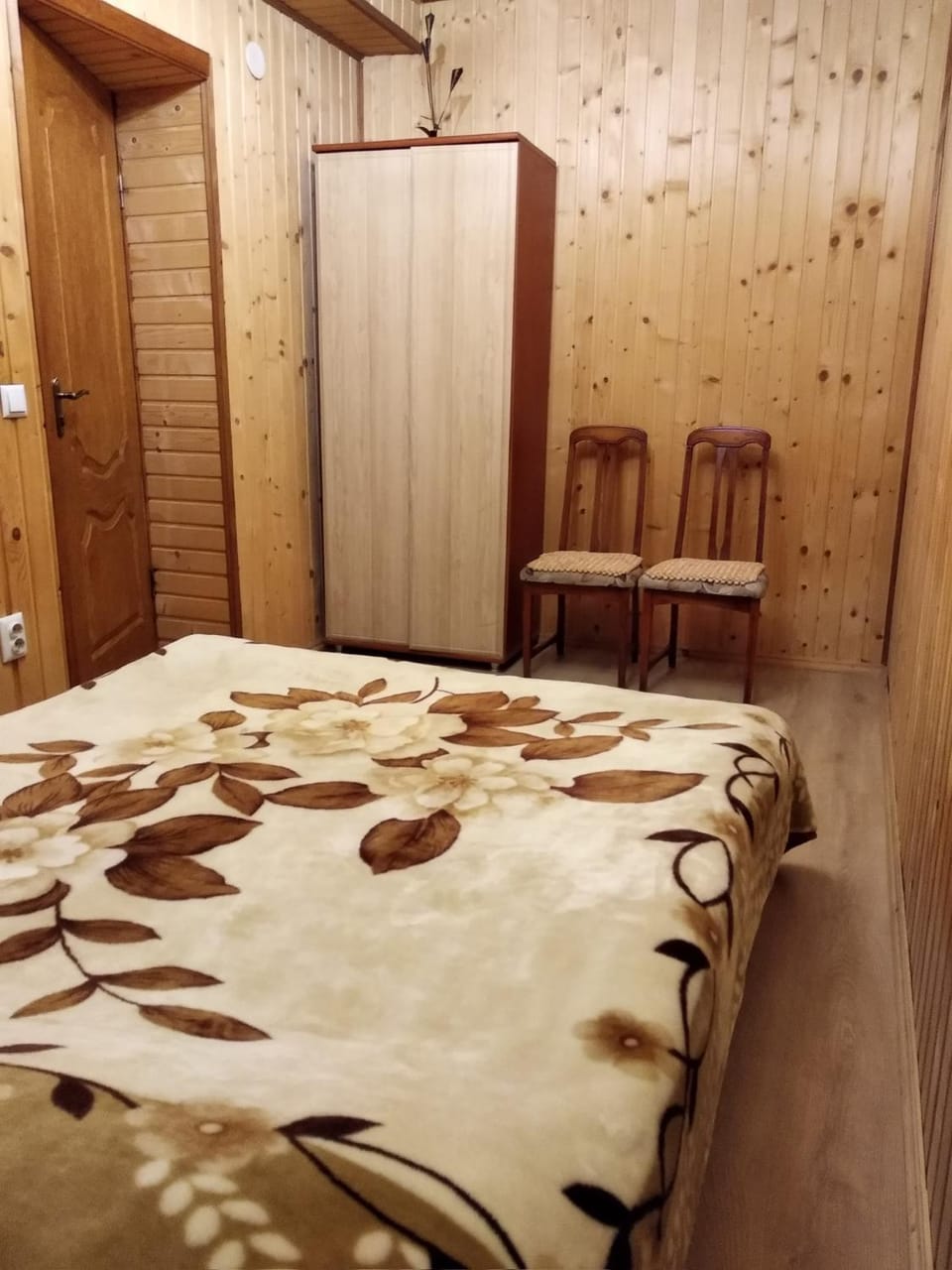 Bedroom, wardrobe