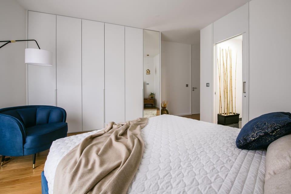 Bed, Bedroom