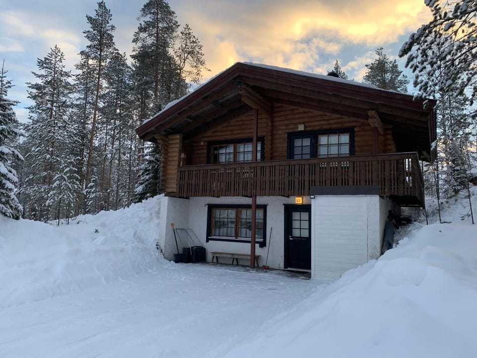 Property building, Natural landscape, Winter