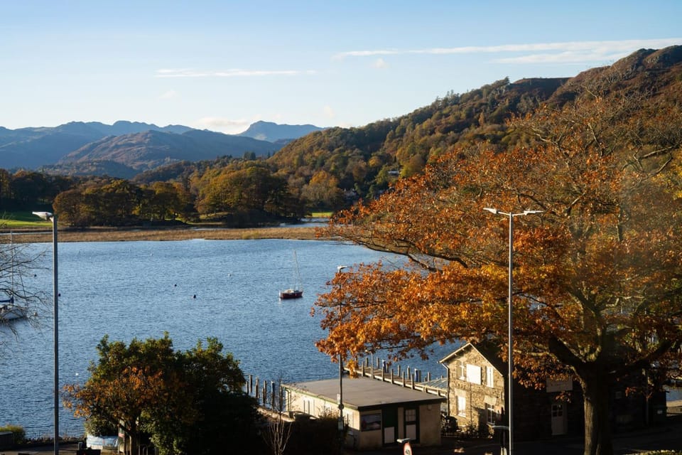 Brand New - Contemporary - 2 Bedroom - 2 Bathroom - Spacious Apartment - Lake Views Apartment in Ambleside