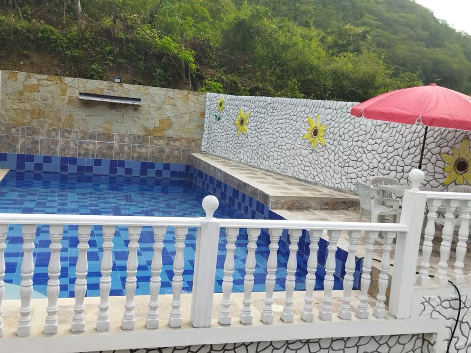 FINCA CAMPESTRE EL MIRADOR VIOTA House in Cundinamarca, Colombia