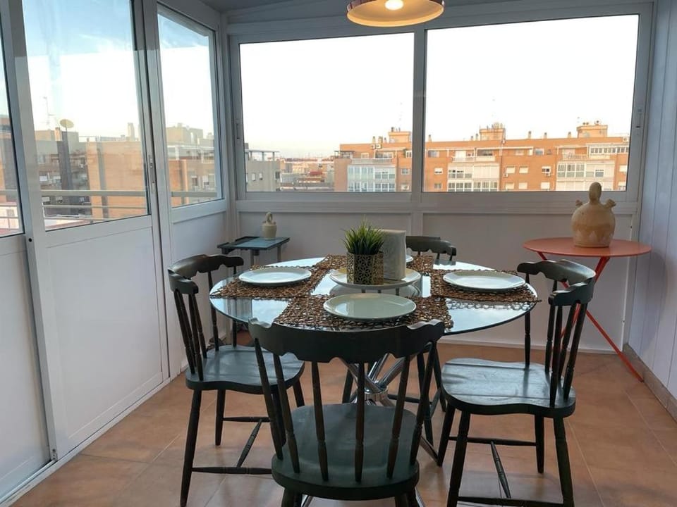 Living room, Seating area, Dining area