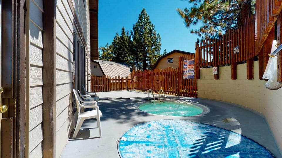 Mammoth View Villas #3 condo Apartment in Mammoth Lakes