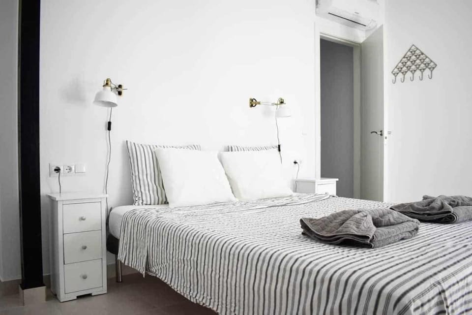 New Townhouse in the heart of Nerja with Jacuzzi House in Nerja