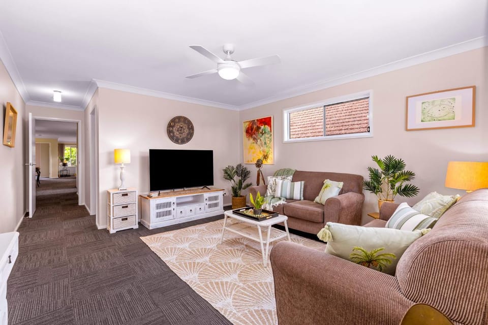 Communal lounge/ TV room, TV and multimedia