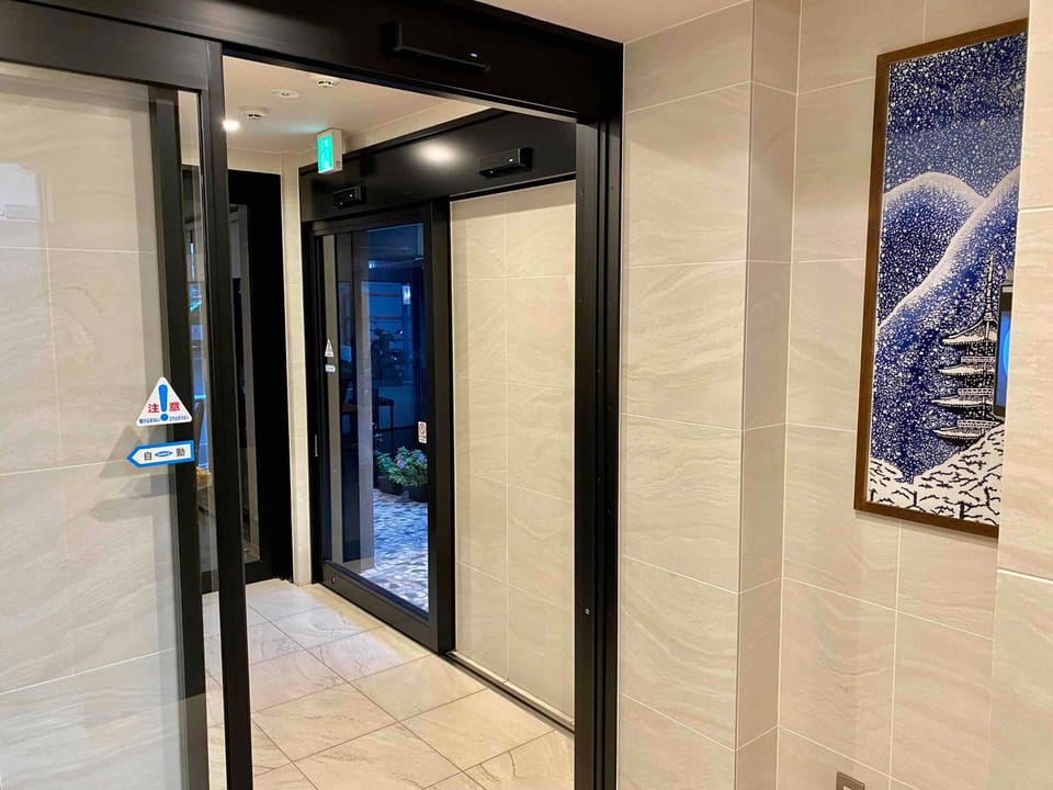 Lobby or reception, elevator