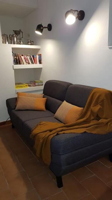 Living room, Seating area