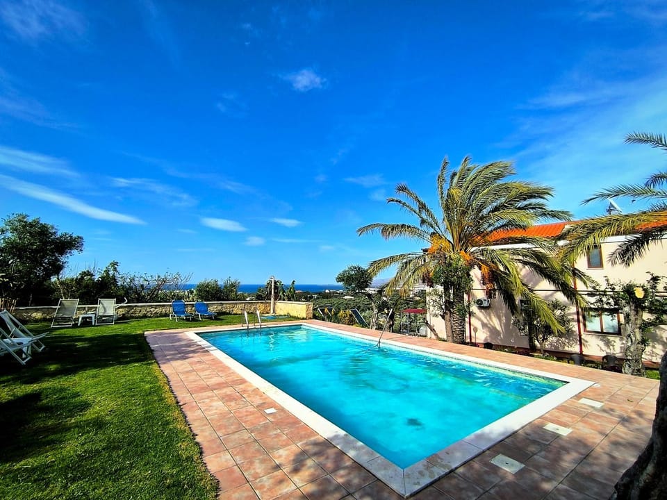 Villa Koulouridi Agritourism Bed and Breakfast in Crete