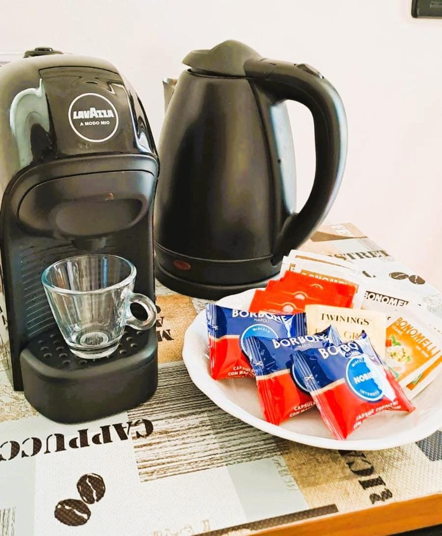Coffee/tea facilities