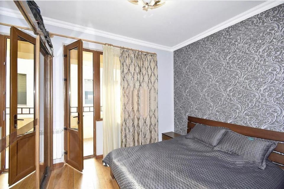 Byuzand7 new building in Republic Square Apartment in Yerevan