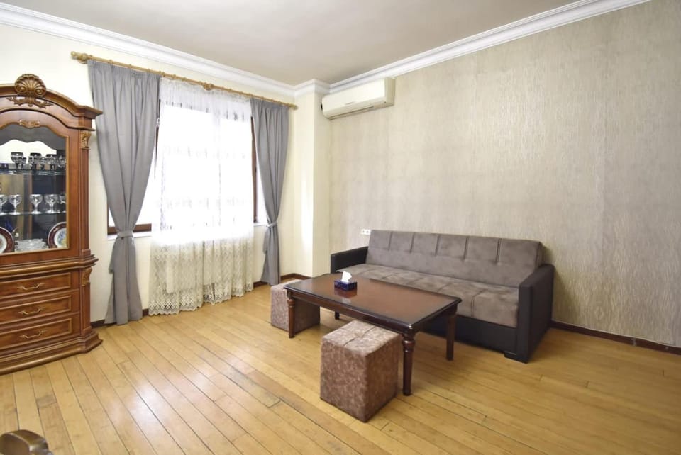 Byuzand7 new building in Republic Square Apartment in Yerevan