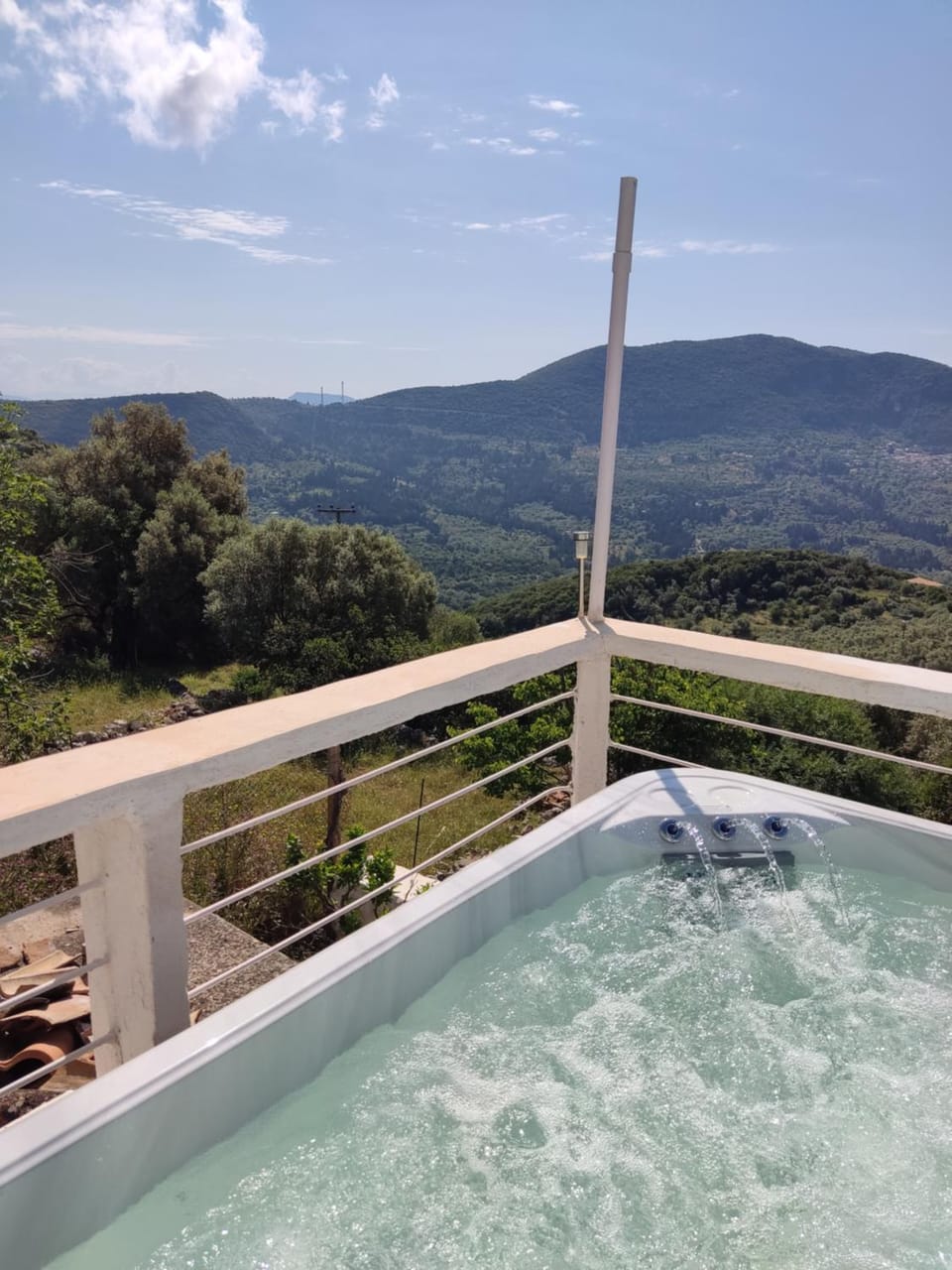 Day, Hot Tub