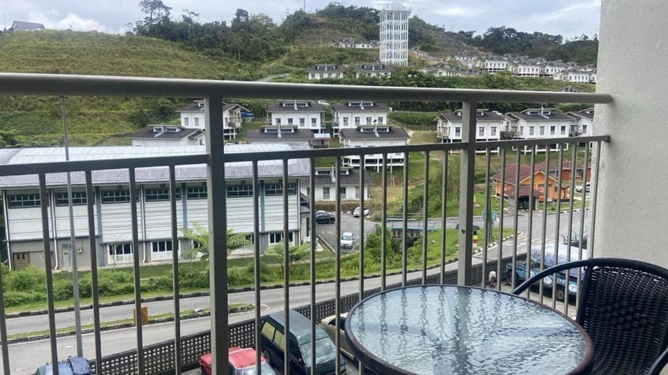 GUNONG HOMESTAY at Golden Hills CameronHighlands Apartment in Brinchang