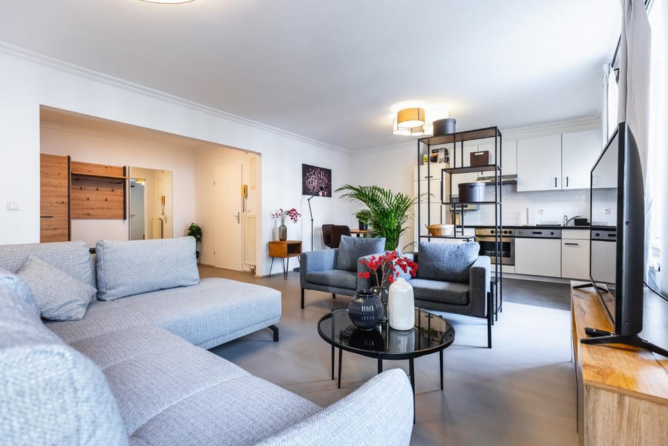 Kitchen or kitchenette, Living room, kitchen