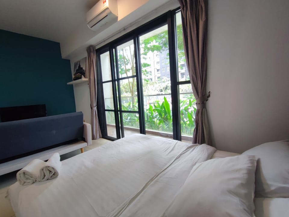Bed, Photo of the whole room, Bedroom, air conditioner