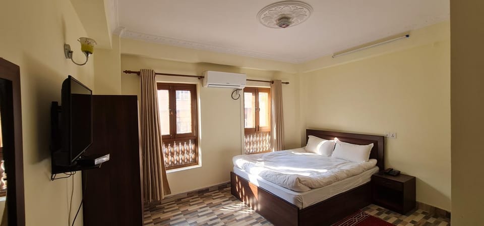 Communal lounge/ TV room, Photo of the whole room, Bedroom